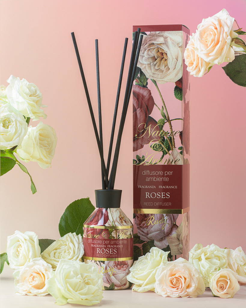 <b>Room Diffuser 250 mL + Sticks</b></br>Nature&Arome</br><i>Roses range</i>